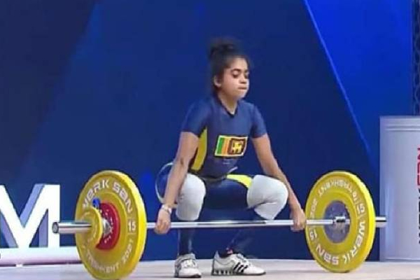 உலக அரங்கில் இலங்கையை பெருமைப்படுத்திய பெண்! புகைப்படங்கள் | Commonwealth Weightlifting Championships Shrimali