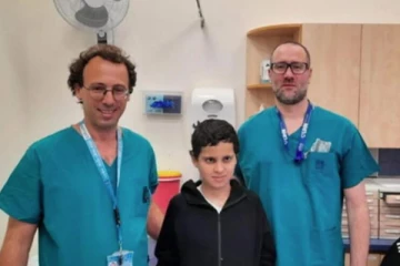 ලොවක් මවිත කළ, 12 හැවිරිදි දරුවාගේ හිස නැවත බෙල්ලට සවිකළ විශ්මිත සැත්කම