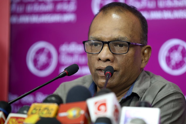 323 கொள்கலன்கள் விவகாரம்! விசாரணை குழுவில் இருந்து விலகிய அமைச்சர் | Minister Withdraws From 323 Containers Committee