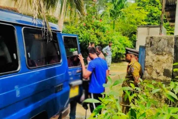 புதையல் தோண்ட முயற்சித்த 10 பேர் கைது