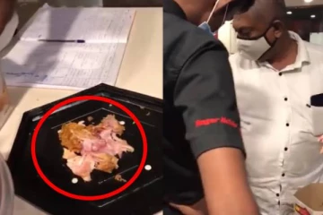 இலங்கையில் பிரபல ஹோட்டலில் உணவு வாங்கிய நபருக்கு காத்திருந்த அதிர்ச்சி!