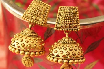 இறங்கிய வேகத்தில் எகிறிய தங்கம் விலை - எவ்வளவு தெரியுமா?