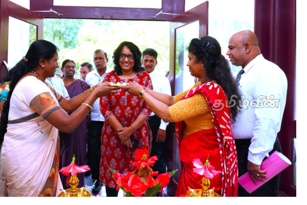 வடக்கு மாகாண ஆளுநருக்கும் பிரதமருக்கும் இடையே சந்திப்பு | Discussion Between North Governor And Pm