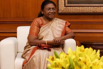 இந்தியாவில் முதல் பழங்குடி இன பெண் ஜனாதிபதியாக தெரிவு