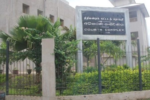 போலியான சான்றிதழைப் பயன்படுத்தி ஆசிரியராக கடமையாற்றிய நபர் கைது! | Arrest For Acting A Teacher Using Fake Certificate