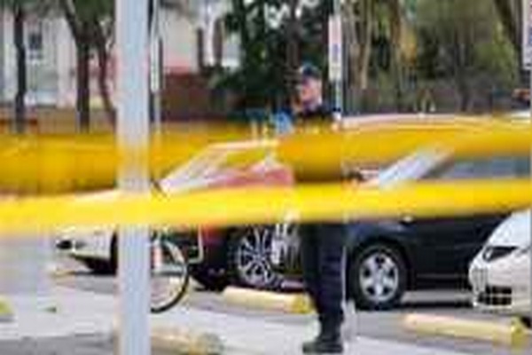 ஸ்காப்ரோ துப்பாக்கிச் சூட்டில் சிறுவன் பரிதாப மரணம் | 17 Year Old Boy Dead After Shooting