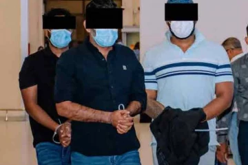 මැලේසියාවේදී කොටුවූ කංජිපානිගේ ගෝලයා 'රත්මලානේ සයිමා' ලංකාවට ගෙනැවිත් පේරාදෙණිය පොලීසියට භාරදෙයි