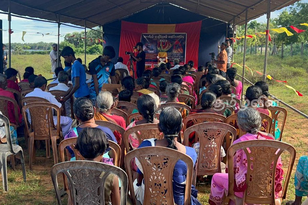 யாழில் திறந்து வைக்கப்பட்டுள்ள மாவீரர்களின் பெயர் பொறிக்கப்பட்ட கல்வெட்டு (Photos) | Maverar Day Rememberance In Jaffna