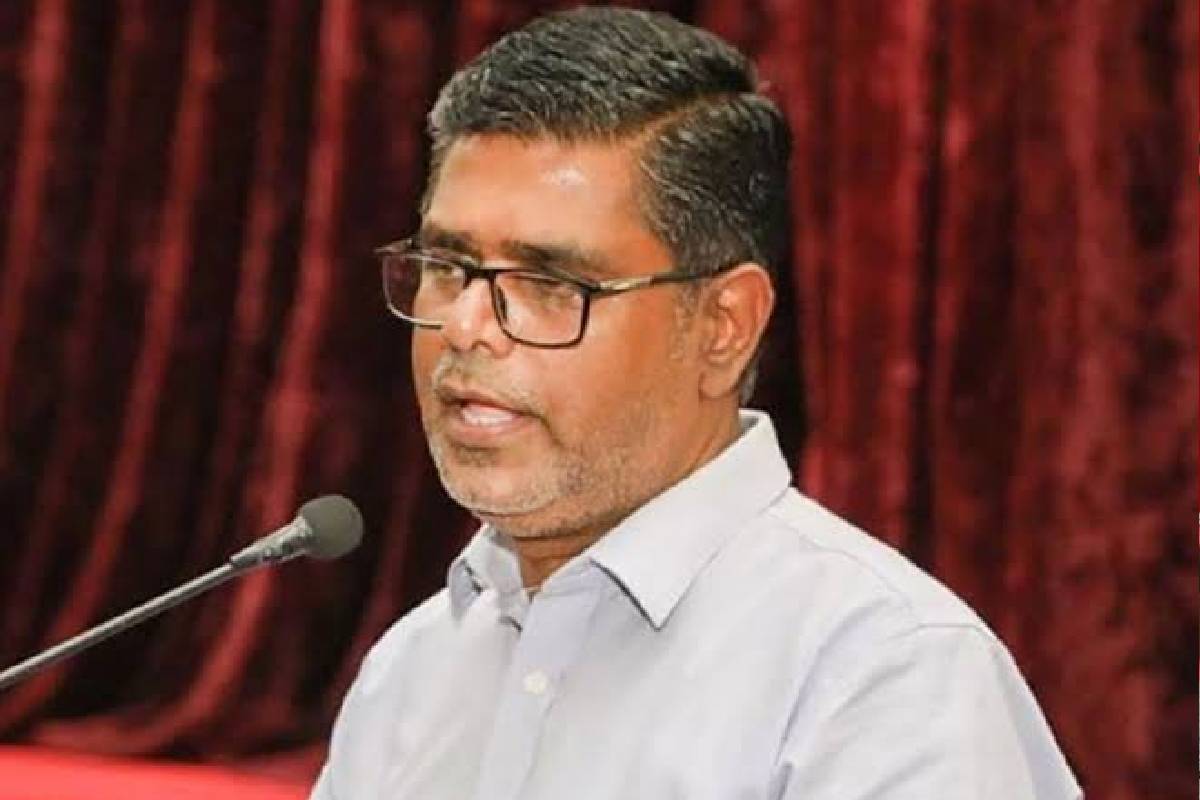 நாமல் கைது அரசின் இயலாமையையே காட்டுகின்றது : முஜிபுர் ரஹ்மான் விமர்சனம் | Namal Arrest Exposes Government S Incompetence