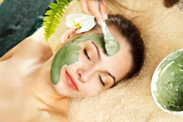 உலக அழகியை போல 15 நிமிடத்தில் மின்ன வைக்கும் பாட்டியின் எள்ளு வைத்தியம்!