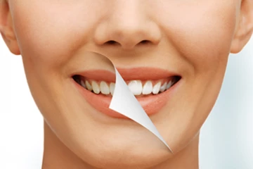 பல் மஞ்சளா இருக்கா? இப்படி செஞ்சு பாருங்க.. ஒரே வாரத்தில் பளிச்சிடும்!