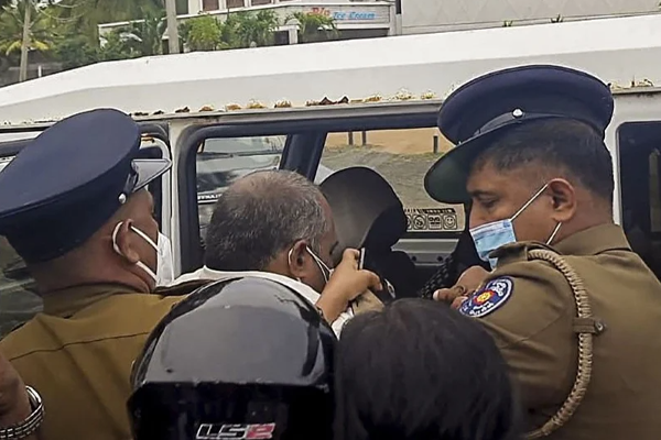பாடசாலை மாணவரை மோதிய சாரதிக்கு நேர்ந்த நிலை! | What Happened To The Auto Driver School Student