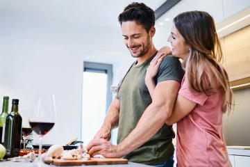 ඔයාට ඉන්නේ serious ලව් කරන කොල්ලෙක් නම් අනිවර්‍යයෙන්ම එයත් මෙන්න මේ වගේ..කියවලාම බලන්න...