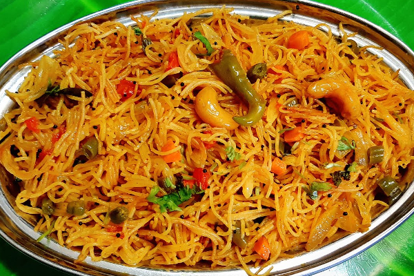 வெறும் பத்தே நிமிடத்தில் சேமியா வெஜிடபிள் கிச்சடி செய்வது எப்படி? | Semiya Kichadi