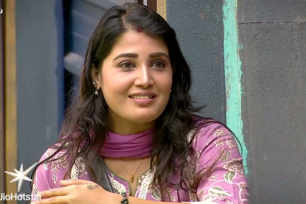 பிக் பாஸ் 9 வெற்றியாளர் இவர்தானா.. யார் தெரியுமா? இதோ பாருங்க | Fans Saying Bigg Boss 9 Title Winner Is Divya