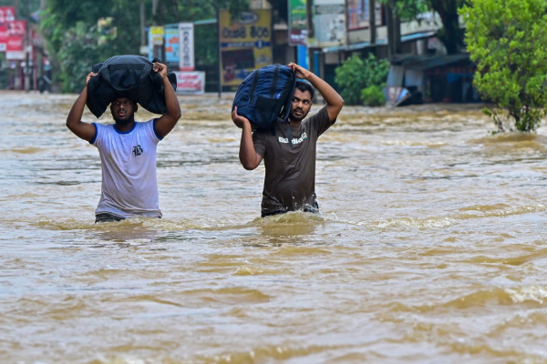 2004 சுனாமியை விஞ்சிய பேரழிவு.. இலங்கையை உலுக்கும் டிட்வா புயல்! | Ditwah Cyclone Sri Lanka Never Seen Red Alert