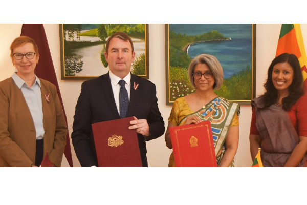 இந்தியாவில் வெளிநாட்டு கைதிகள் பரிமாற்ற ஒப்பந்தமொன்றில் கையெழுத்திட்ட இலங்கை | Lanka Prepares Exchange Prisoners Foreign Country இந்தியாவில் வெளிநாட்டு கைதிகள் பரிமாற்ற ஒப்பந்தமொன்றில் கையெழுத்திட்ட இலங்கை | Lanka Prepares Exchange Prisoners Foreign Country