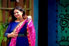 இங்க வந்து என்ன கிழிச்ச… வாய மூடு உன்னை அறைஞ்சிடுவேன்! பிக் பாஸ் வீட்டுக்குள் புகுந்து ஷிவானியின் அம்மா செய்த அதிரடி செயல்