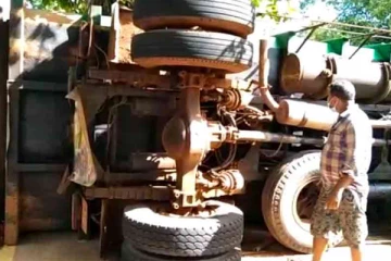 கிளிநொச்சியின் இன்றுகாலை இடம்பெற்ற விபத்து!