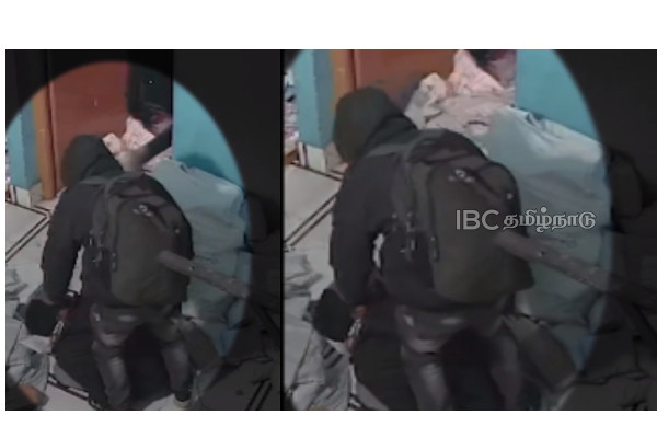 courier-company-office-robbed-at-gunpoint-cctv