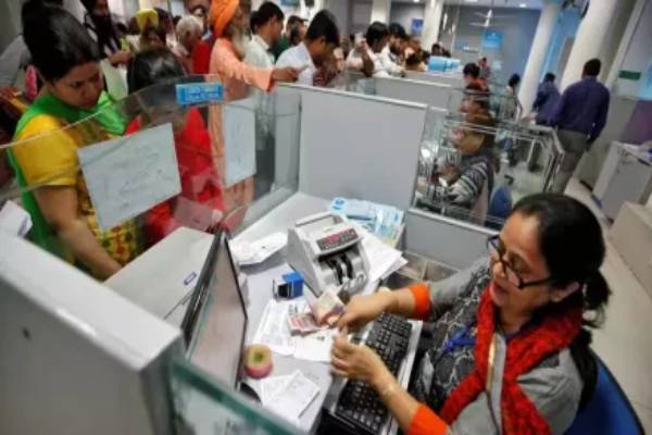 இந்த 7 வங்கிகளில் Minimum Balance விதிகள் மாற்றம்.., NO அபராதம் | Minimum Balance Rules Changed In These 7 Banks