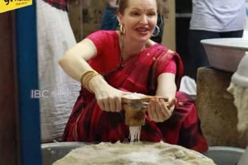 இந்தியாவில் வெளிநாட்டு பெண் சிந்தும் வியர்வை! இடியாப்பம் செய்து அசத்தும் காட்சி