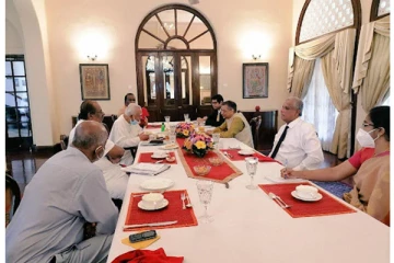 தமிழ் தேசிய கூட்டமைப்பு நாடாளுமன்ற உறுப்பினர்களுடன் இந்திய தூதர் திடீர் சந்திப்பு