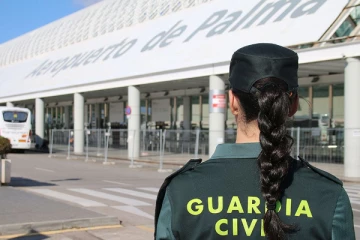 மகனின் காதலியை துஷ்பிரயோகம் செய்த பிரித்தானிய தந்தை- சுற்றுலா சென்ற இடத்தில் சம்பவம்