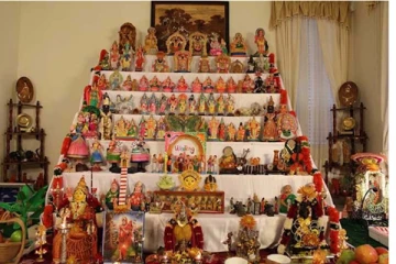 இன்று தொடங்கிய நவராத்திரி: ஒன்பது நாட்கள் கொலு வைத்து வழிபடுவது எப்படி?