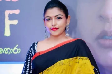 தமிழ் கலைஞருக்கு இலங்கை அரசினால் அதியுயர் கௌரவம் (Photo)