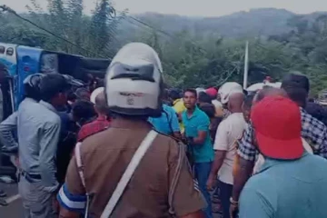 கோர விபத்தில் சிக்கிய பேருந்து ; வெளியான அதிர்ச்சி காரணம்