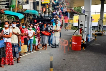 எரிபொருளால் ஏற்படும் நெருக்கடி! களமிறங்கும் விசேட அதிகாரிகள் - அரசாங்கத்தின் அதிரடி நடவடிக்கை