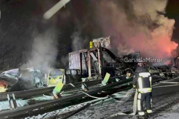 நாடொன்றில் 50 வாகனங்கள் ஒன்றுடன் ஒன்று மோதி கோர விபத்து; பலர் கவலைக்கிடம் | Fifty Car Pileup In Gunma Japan