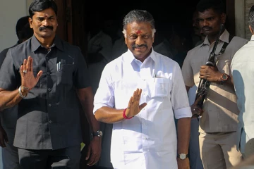 தொண்டர்கள் ஒன்றிணைந்து வலுப்படுத்த வேண்டும் - ஓ.பன்னீர்செல்வம்