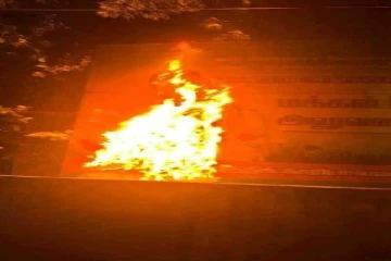 தமிழர் தாயகத்தில் வன்முறைகளுக்கு இடமளியாதீர் - விநயமாக விடுக்கப்பட்ட வேண்டுகோள்(photo)