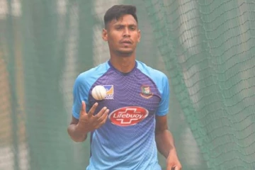 இலங்கை அணியுடனான தொடரா? அல்லது ஐபிஎல் தொடரா? ரு 1 கோடிக்கு ஐபிஎல் ஏலத்தில் வாங்கப்பட்ட பிரபல வீரர் எடுத்த முடிவு