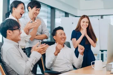 சோகமாக இருந்தால் 10 நாள் விடுமுறை; நிறுவன அறிவிப்பால் ஊழியர்கள் மகிழ்ச்சி