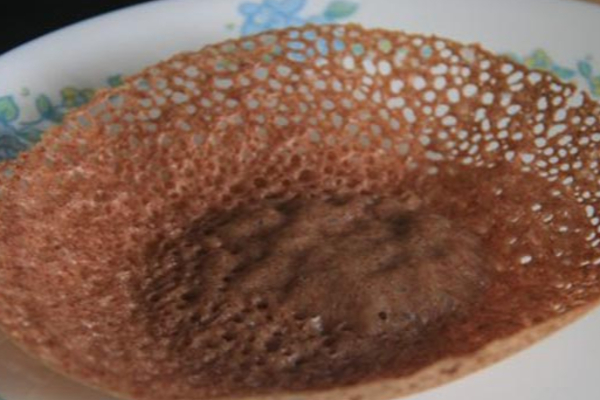 கொழுப்பை வேகமாக கரைக்கும் சிவப்பு அரிசி ஆப்பம்.... வீட்டிலேயே செய்வது எப்படி? | Sigappu Arisi Appam Read Rice Appam