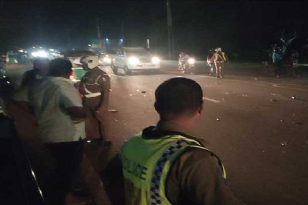 யானையுடன் மோதிய கார் ; தெய்வாதீனமாக தப்பிய தமிழ் குடும்பம் | Car Hits Elephant Family Miraculously Escapes