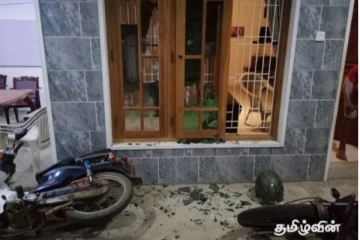 மட்டக்களப்பில் வீட்டைத் தாக்கிய ஆயுதக் குழு