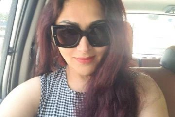 குஷ்பூவின் கடைசி சிஸ்டாரா? கொள்ளுவிட்ட அரசியல் பிரமுகர்.. கலாய்த்த நெட்டிசன்கள்..