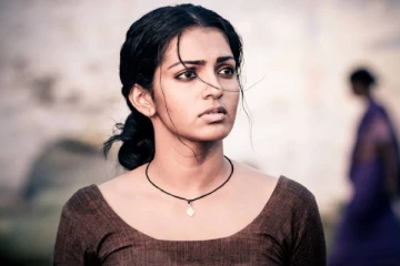 சூப்பர்ஸ்டார் பட்டம் வேஸ்ட்.. எந்த பிரயோஜனமும் இல்லை! - தனுஷ் பட நடிகை பேச்சால் சர்ச்சை