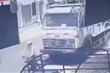 துவிச்சக்கரவண்டியில் சென்றவர் லொறி மோதி மரணம் - சாரதி தப்பியோட்டம்