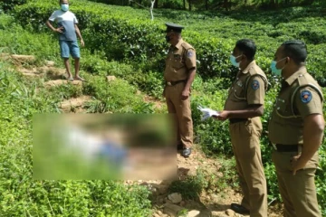 பசறையில் மின் கட்டண பற்று சீட்டுடன் ஆண் ஒருவர் சடலமாக மீட்பு (Photo)