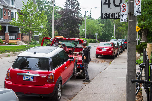 டொராண்டோ வாகன ஓட்டிகளுக்கு ஏற்பட்டுள்ள சிக்கல்! | Problems For Toronto Motorists