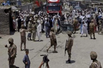 ஆப்கானிஸ்தான் - பாகிஸ்தான் எல்லைப் படைகளுக்கிடையே துப்பாக்கிச் சூடு...!