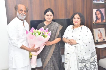 ரஜினிகாந்த்-சசிகலா திடீர் சந்திப்பு!