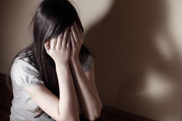 பதின்ம வயது சிறுமி காதலனின் நண்பனால் பாலியல் துஷ்பிரயோகம்! | Girl Sexually Abused By Her Boyfriend S Friend