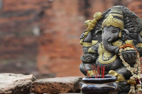 விநாயகர் சதுர்த்தி வழிபாட்டை இப்படி செய்யுங்கள்... வாழ்நாள் முழுவதும் உங்களுக்கு தடைகளே வராது | Ganesha Chaturthi Worship No Obstacles Your Life