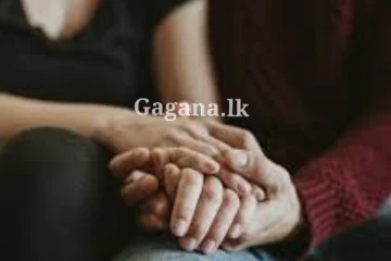 මත් ව සිටි යහළුවන් දෙන්නෙක් අනියම් පෙමට රන්ඩු වෙලා - අවසානයේ කවුරුත් නොහිතපු දෙයක් එතන වෙලා..